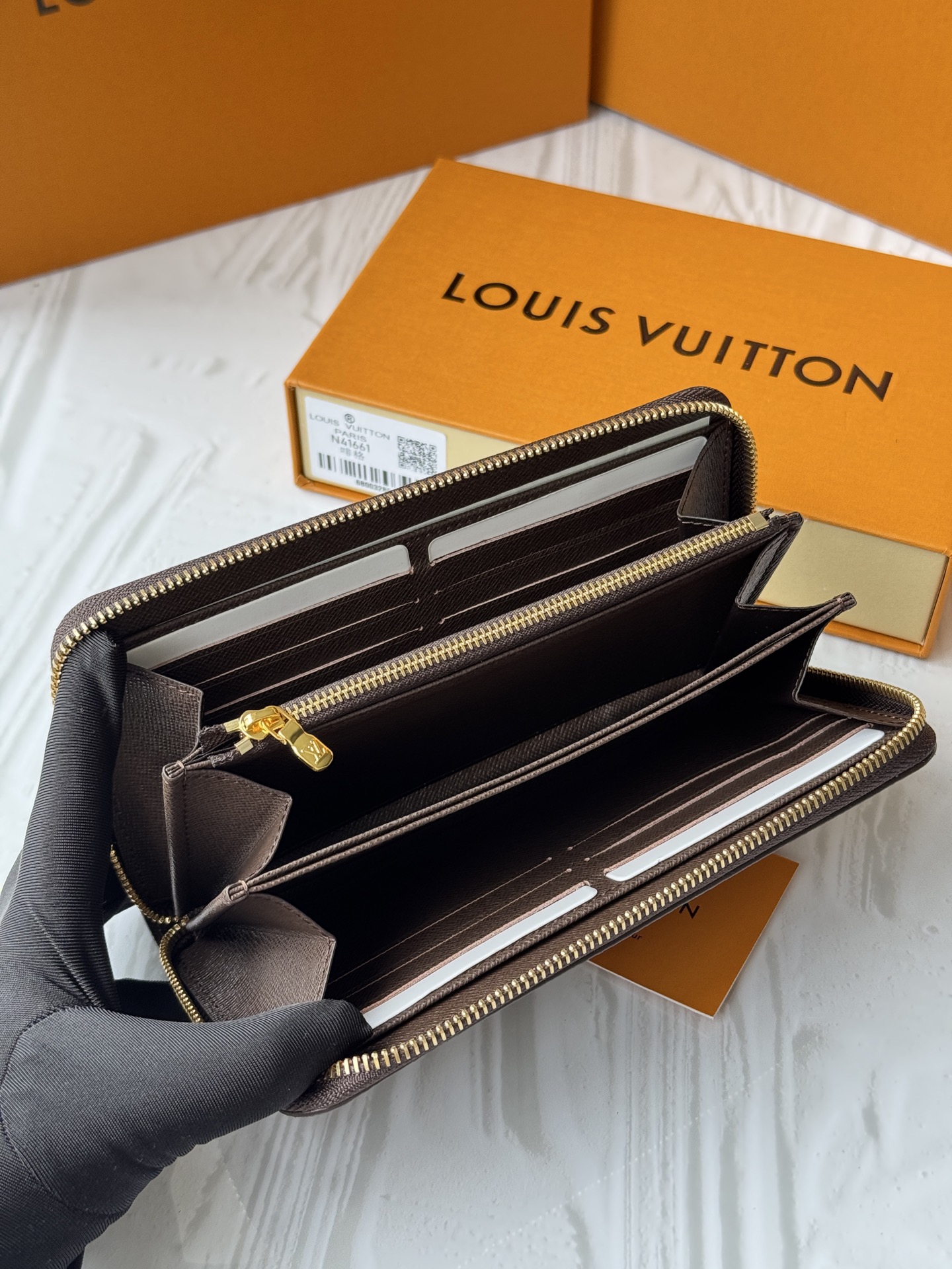 ルイ・ヴィトン「Louis Vuitton」レザーポケットウォレット