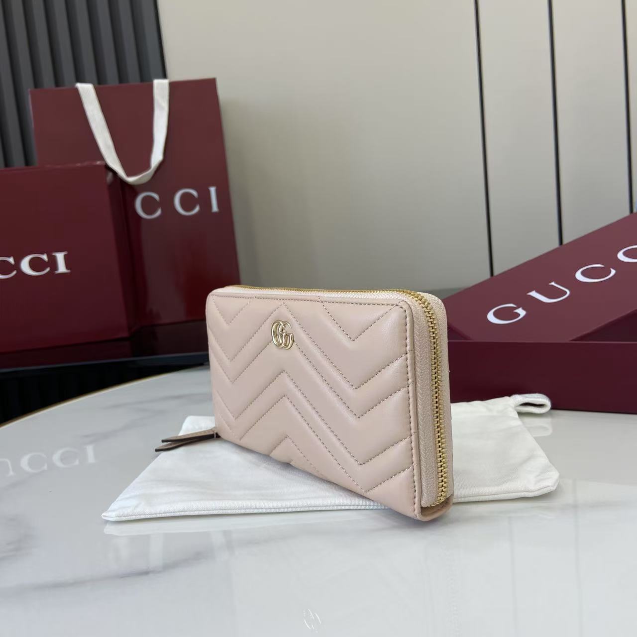 [Copy]GUCCI マーモント シリーズ 837758 V 字カーフスキン レディース ウォレット