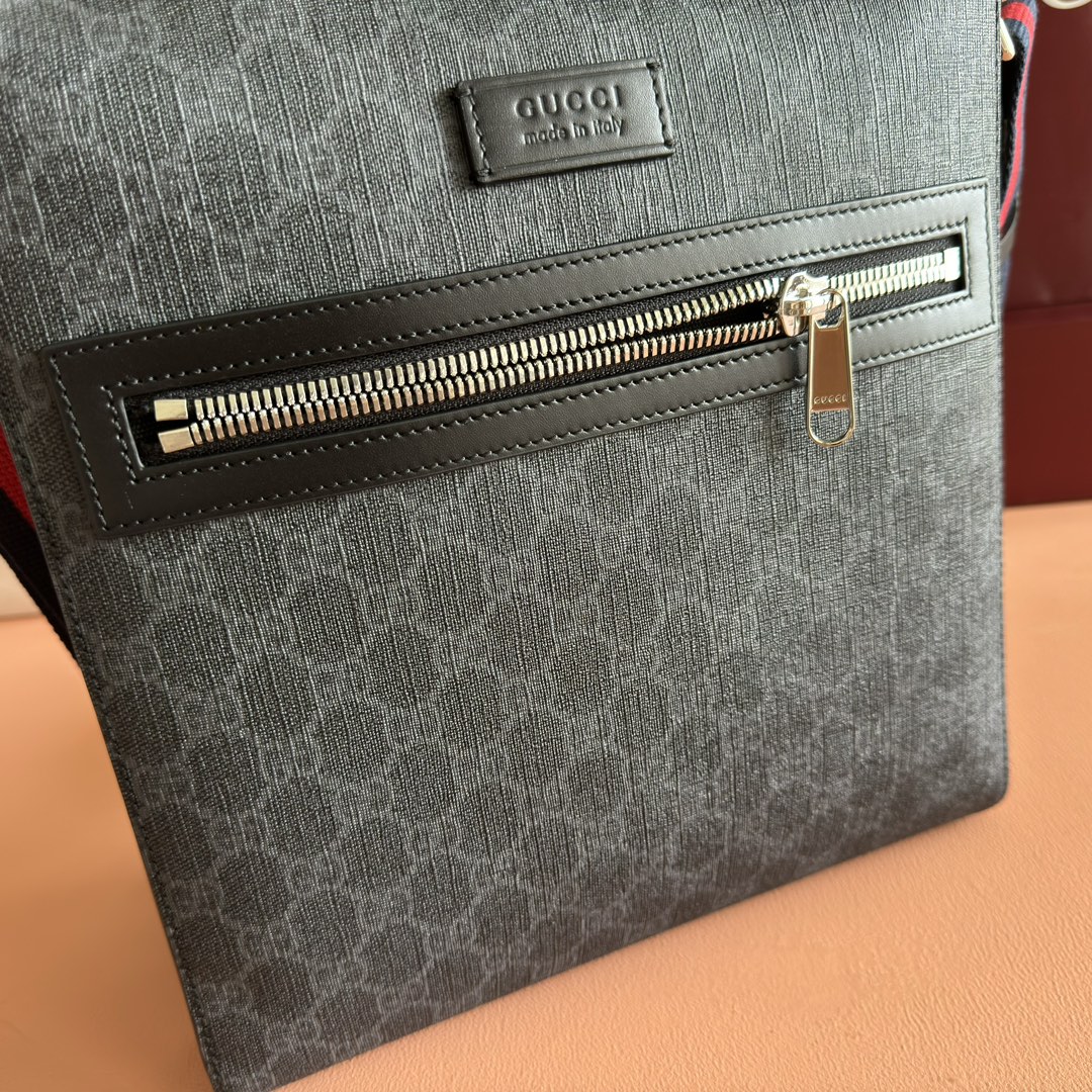 GUCCI 474137 メンズ ショルダーバッグ 斜めがけ 代金引換可