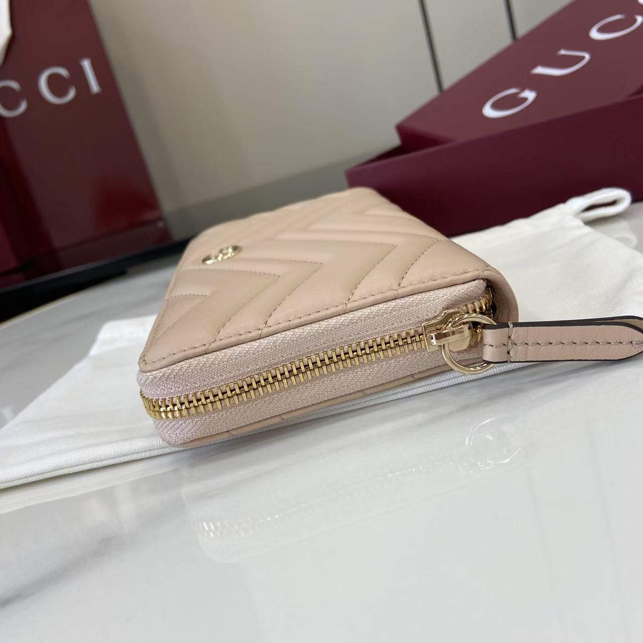 [Copy]GUCCI マーモント シリーズ 837758 V 字カーフスキン レディース ウォレット