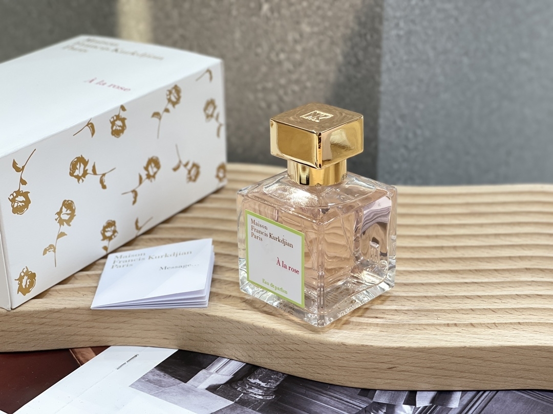 クロエ Chloe 香水 ギフト プレゼント 女性に人気 上品な香り 代金引換可