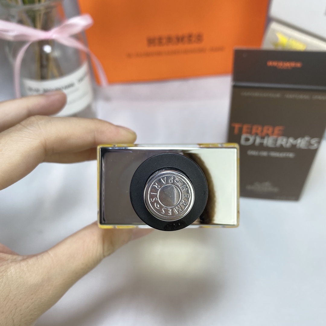 【エルメス】Hermes  50ml 香水（こうすい）レディース / メンズ 送料無料 代金引換