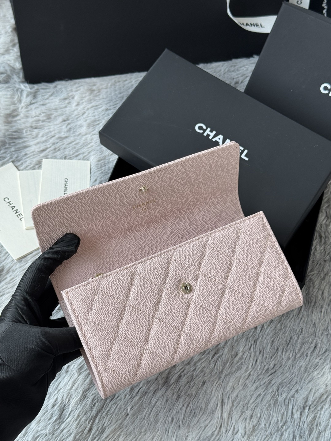 シャネル「Chanel」レザーポケットウォレット