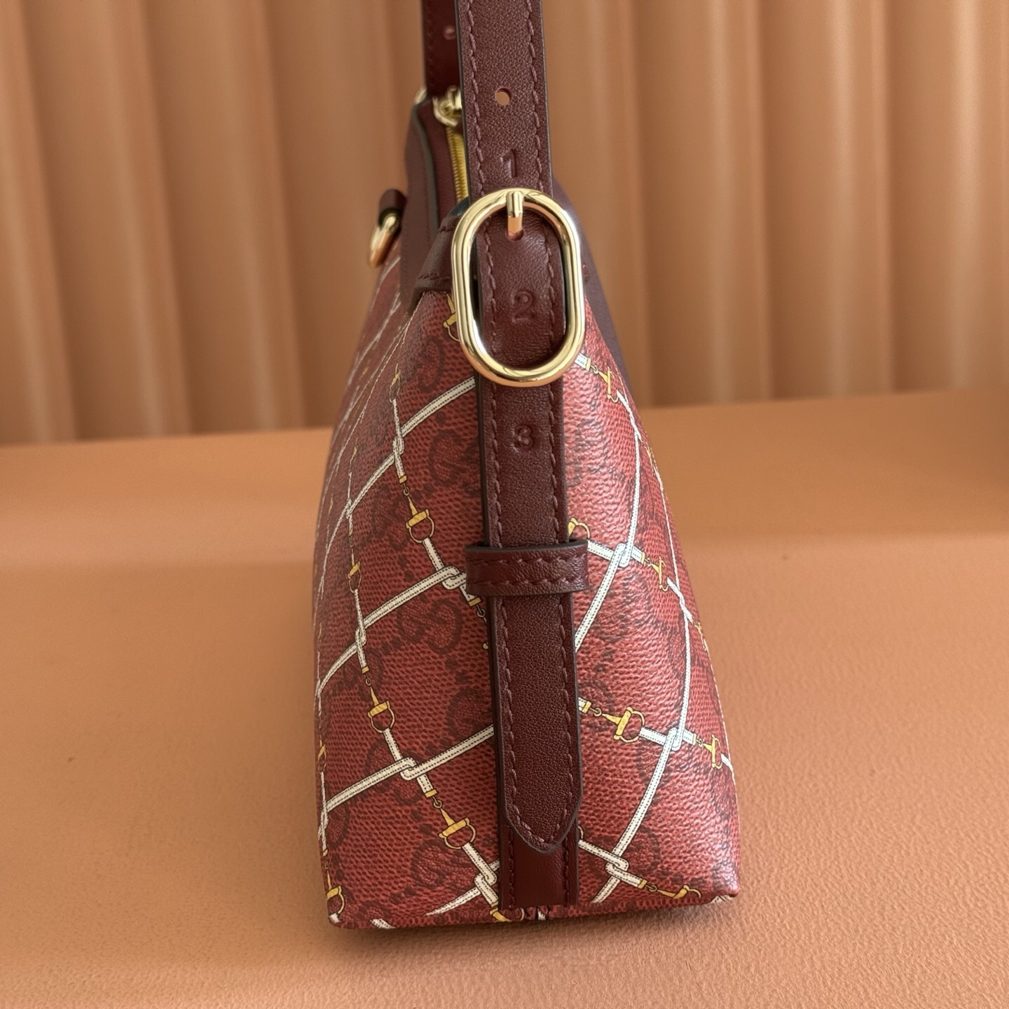 グッチ GUCCI 847450 ハンドバッグ レディース ブランド 正規品 代金引換可