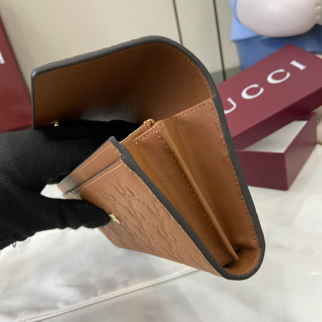 GUCCI グッチ エンブレム コレクション 847210 アンコラレッド 押し花 レディースバッグ