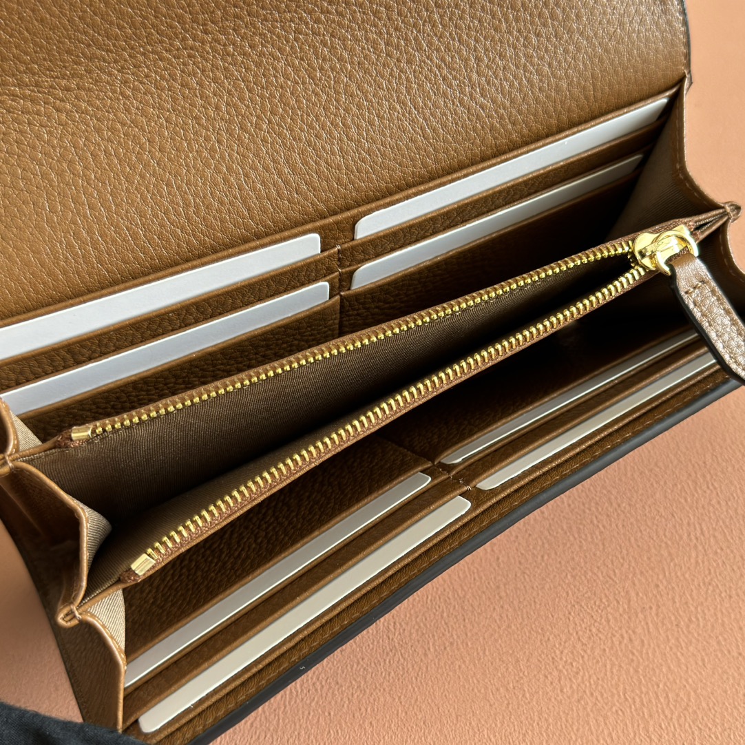 GUCCI グッチ ソフトビット コレクション 828147 ホワイト カーフスキン レディース長財布