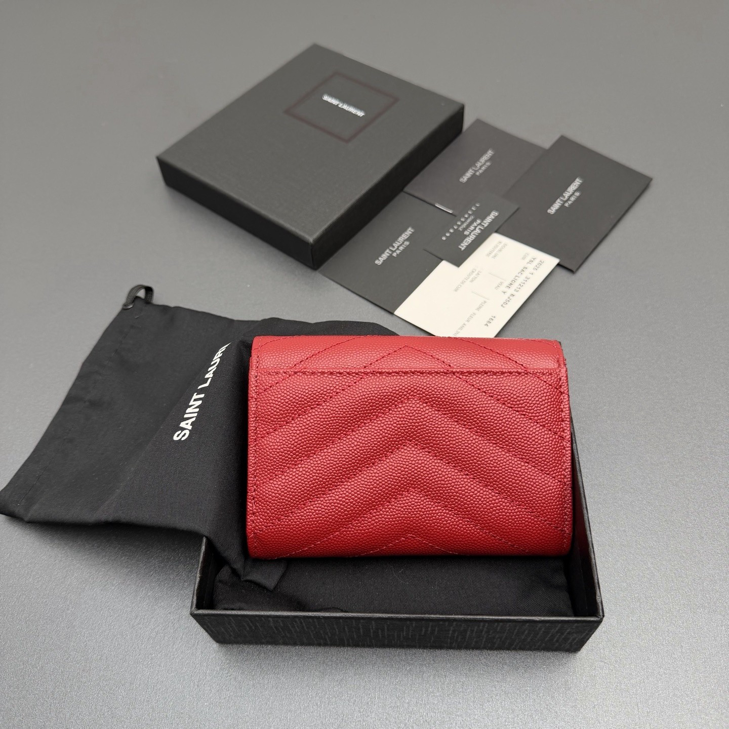 サンローラン「Saint Laurent」レザーポケットウォレット