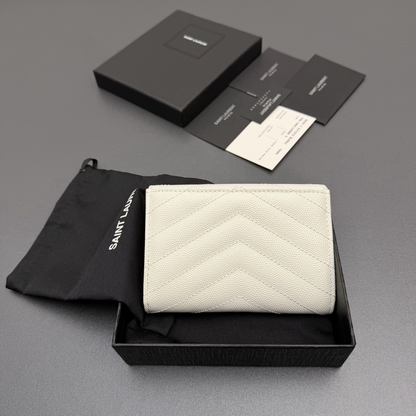 サンローラン「Saint Laurent」レザーポケットウォレット