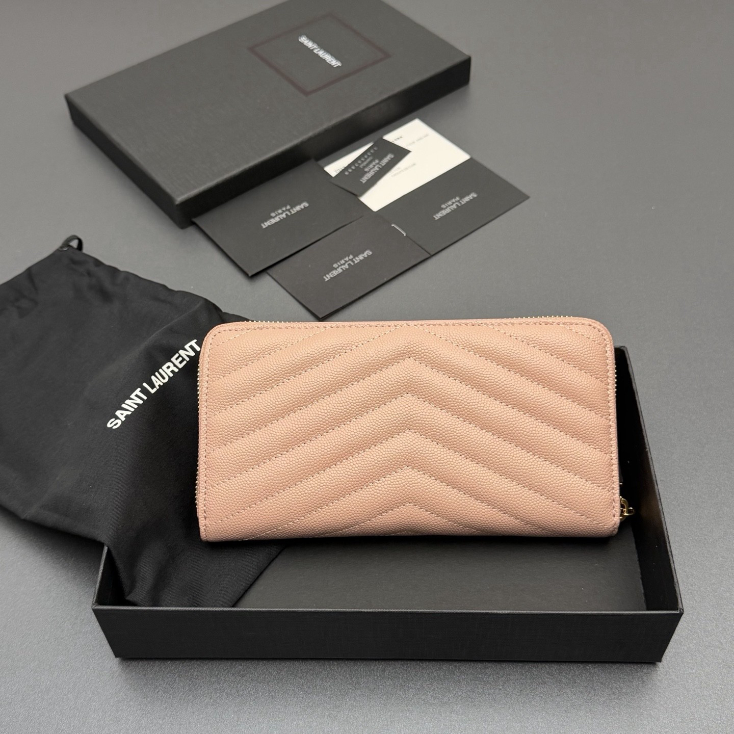 サンローラン「Saint Laurent」レザーポケットウォレット