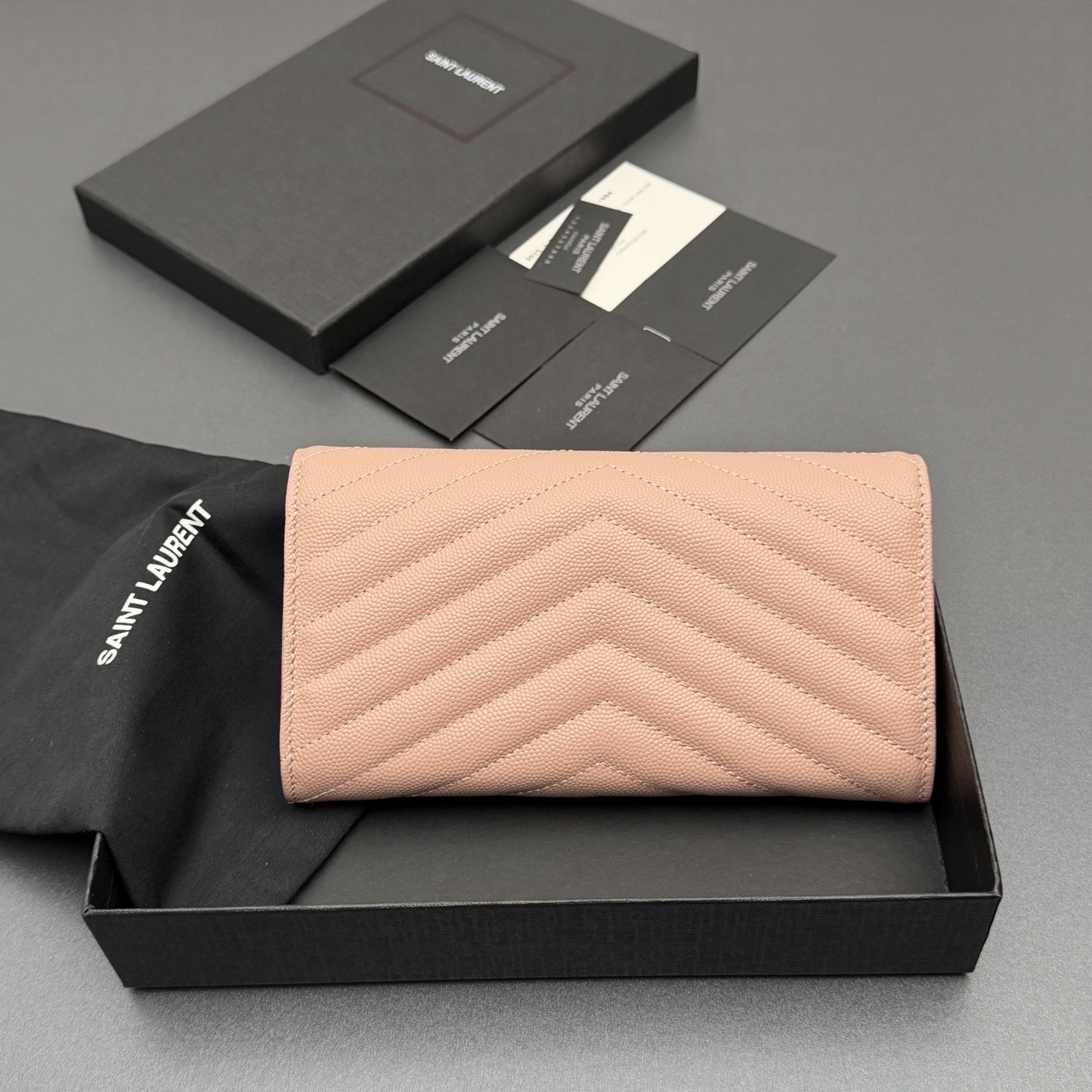 サンローラン「Saint Laurent」レザーポケットウォレット