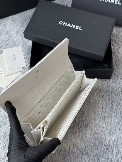 シャネル「Chanel」レザーポケットウォレット
