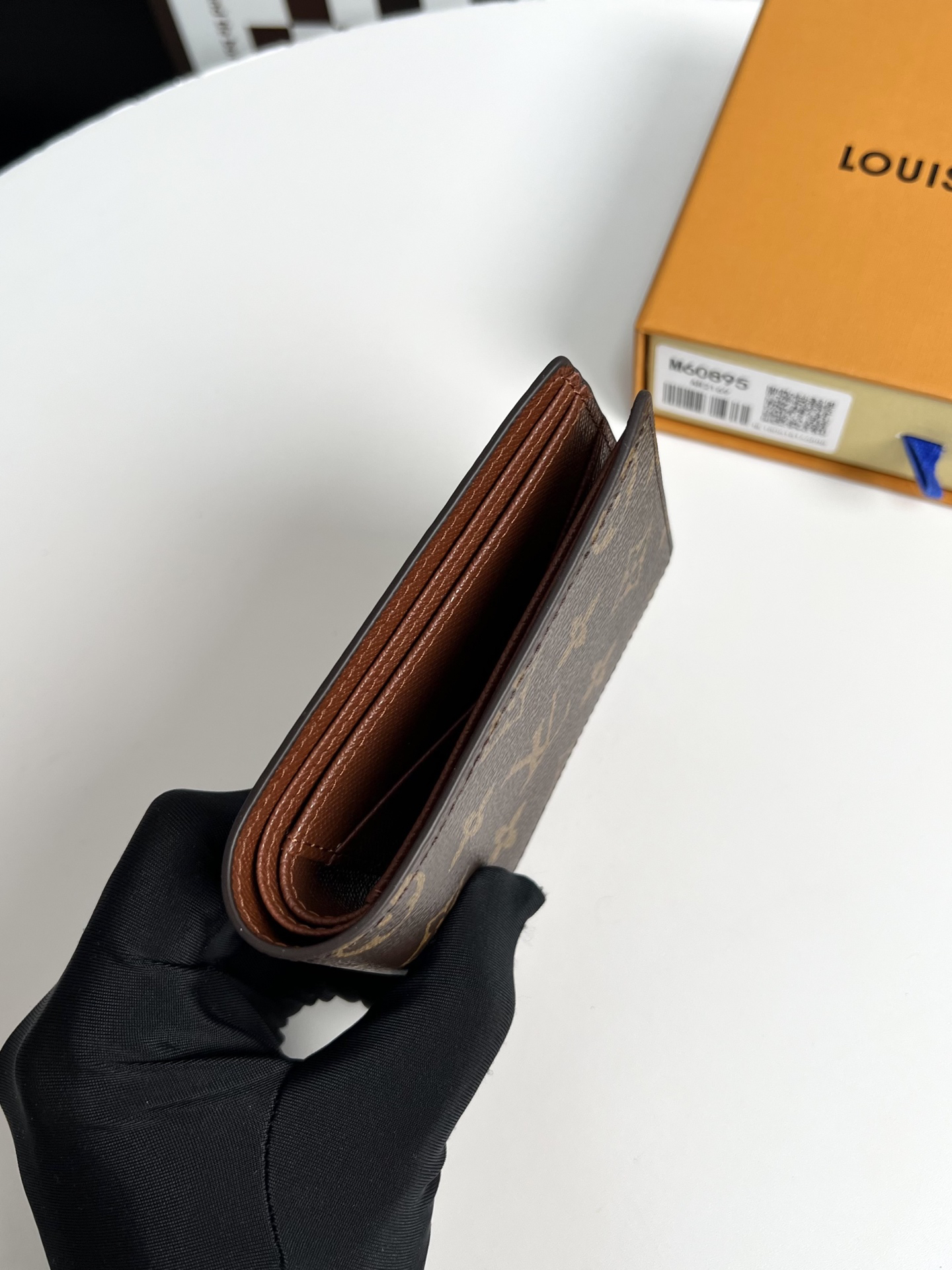 ルイ・ヴィトン「Louis Vuitton」レザーポケットウォレット