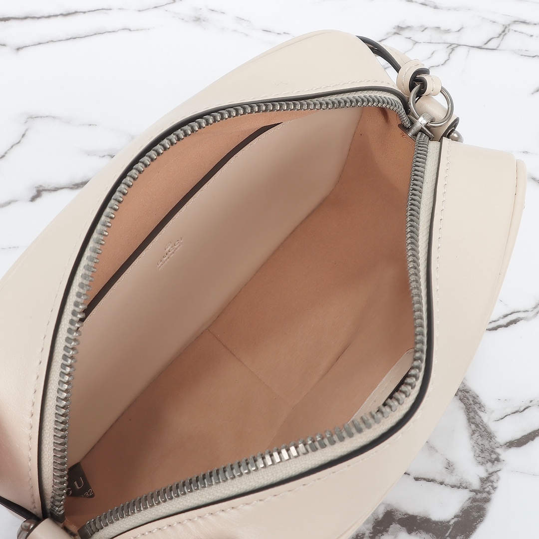 グッチ GUCCI 634936 ハンドバッグ レディース ブランド 正規品 代金引換可