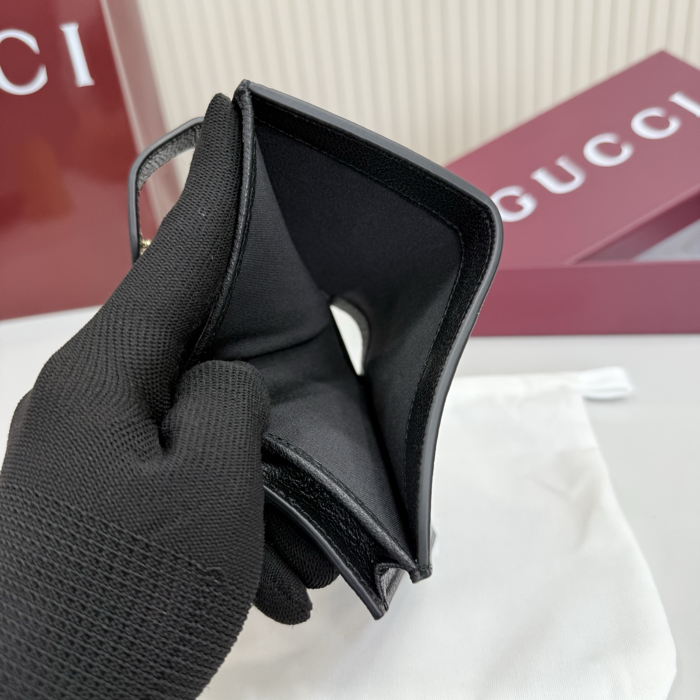グッチ「Gucci」867166 レディース ラウンドファスナー長財布