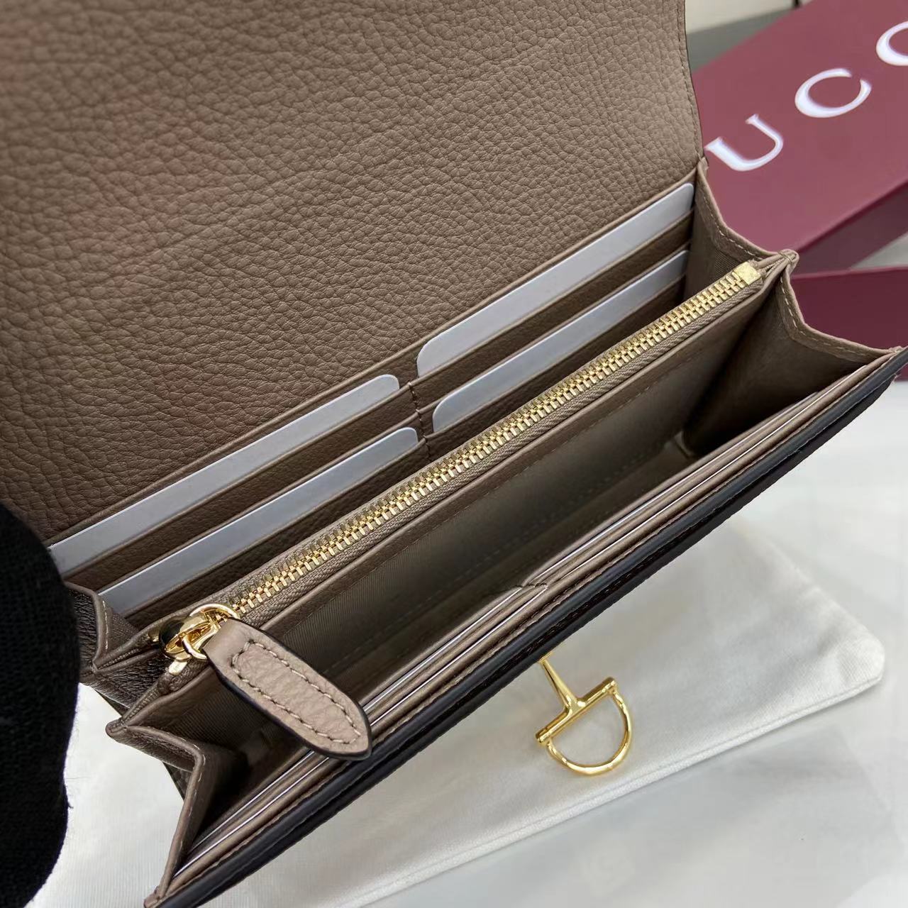 GUCCI グッチ ソフトビット コレクション 828147 ホワイト カーフスキン レディース長財布