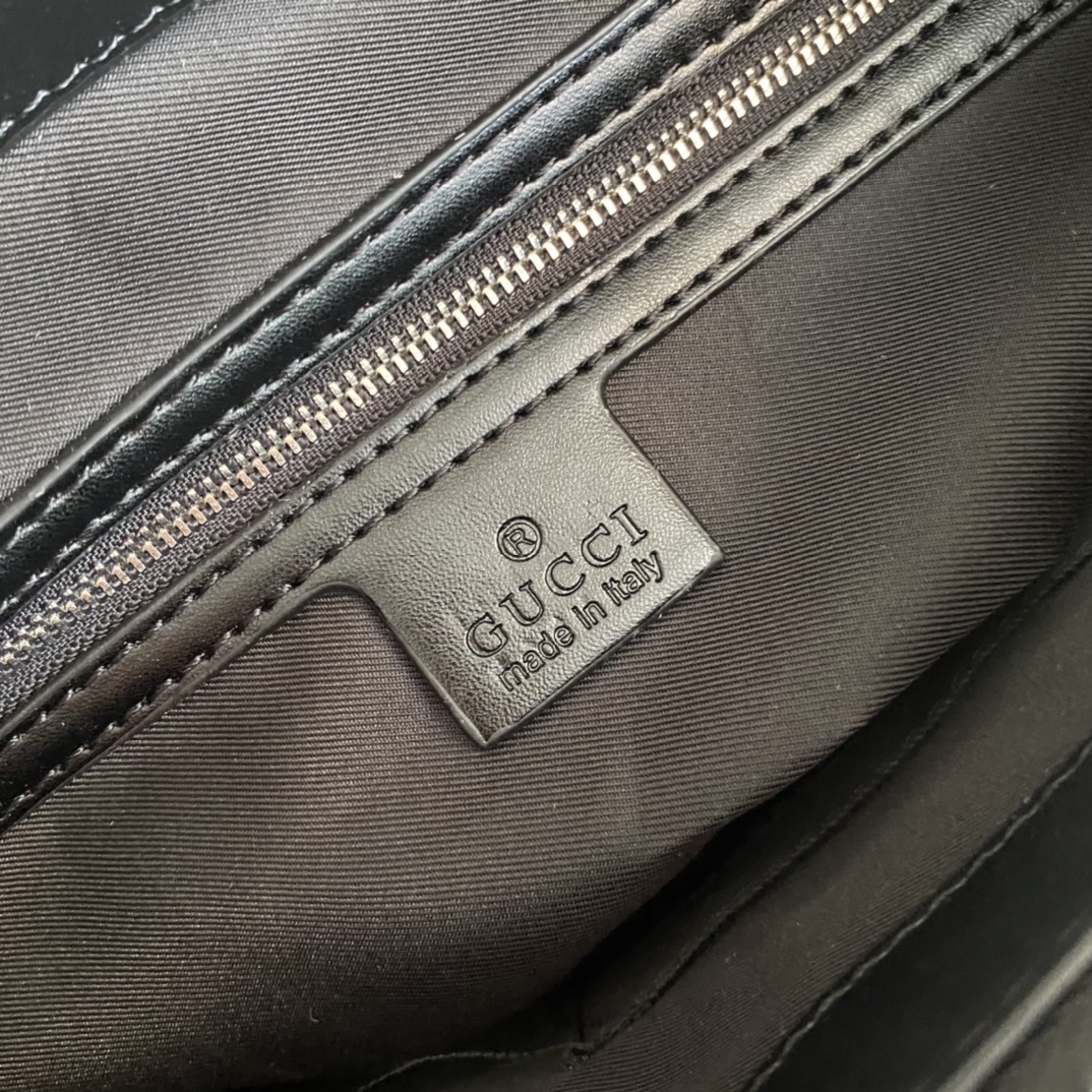 GUCCI 474137 メンズ ショルダーバッグ 斜めがけ 代金引換可
