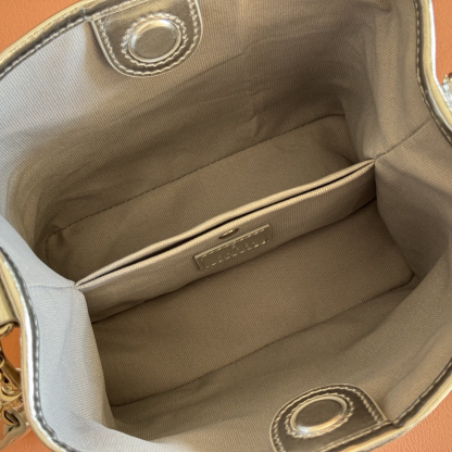 グッチ GUCCI 815118 ハンドバッグ レディース ブランド 正規品 代金引換可