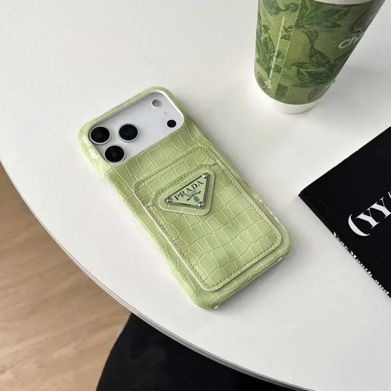 大活躍 ファッション 軽量 フィット感 快適手触りカード収納 スマホケース