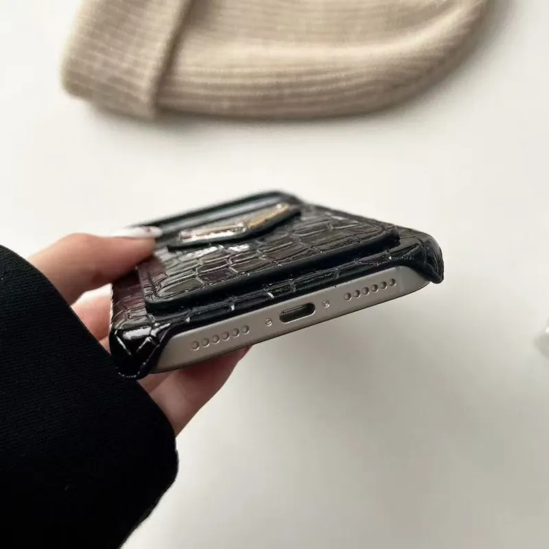 大活躍 ファッション 軽量 フィット感 快適手触りカード収納 スマホケース