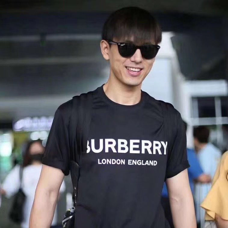 【BURBERRY】（バーバリー）男女兼用、ご好評に付き再入荷！