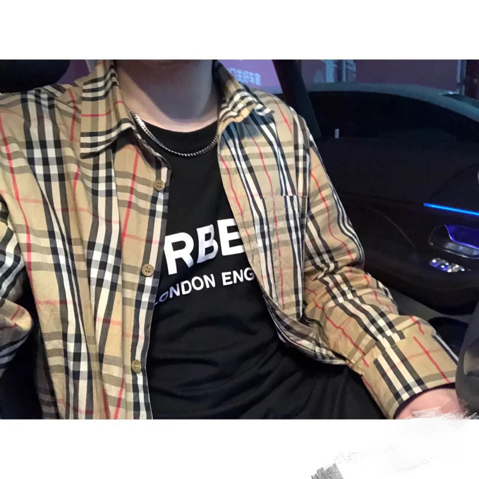 【BURBERRY】（バーバリー）男女兼用、ご好評に付き再入荷！