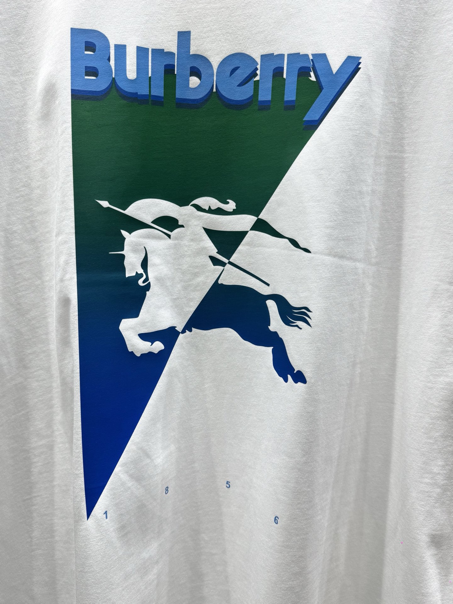 【BURBERRY】（バーバリー）男女兼用、ご好評に付き再入荷！
