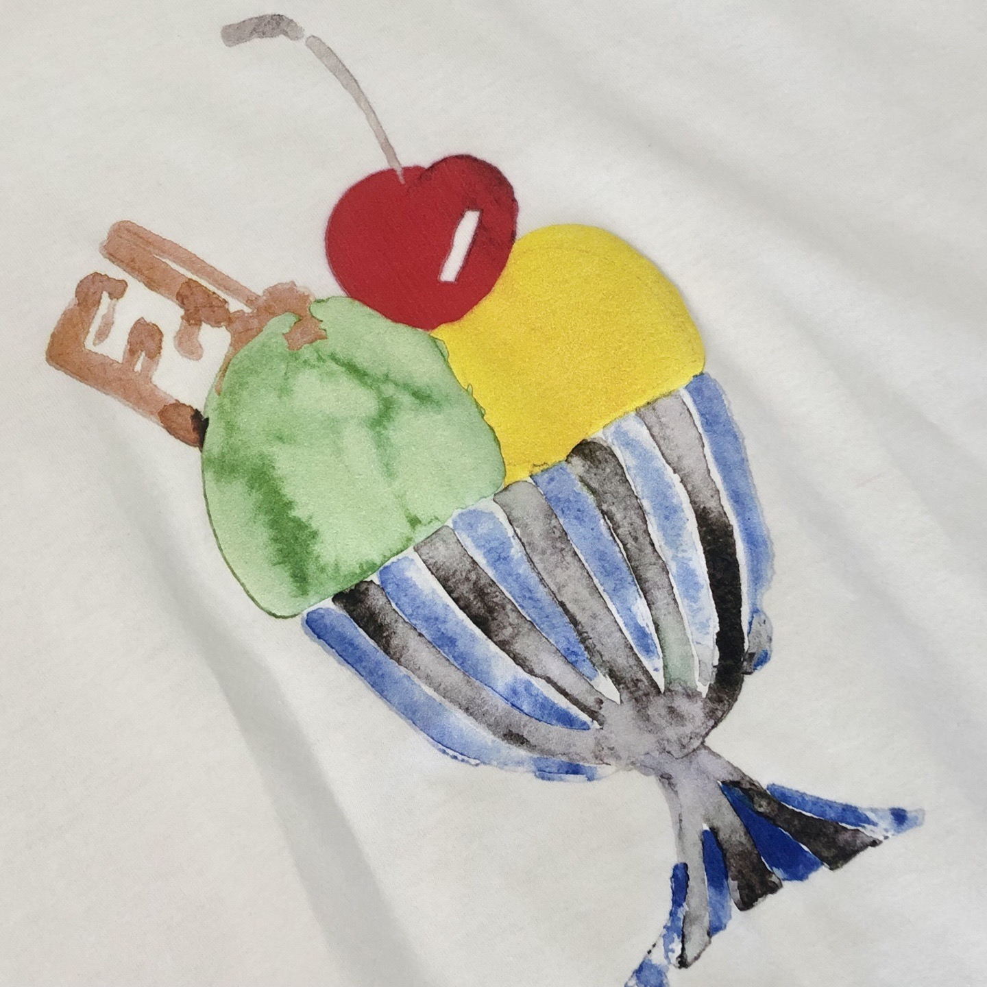 【 FENDI 公式旗艦店　フェンディ　Tシャツ ご好評に付き再入荷！