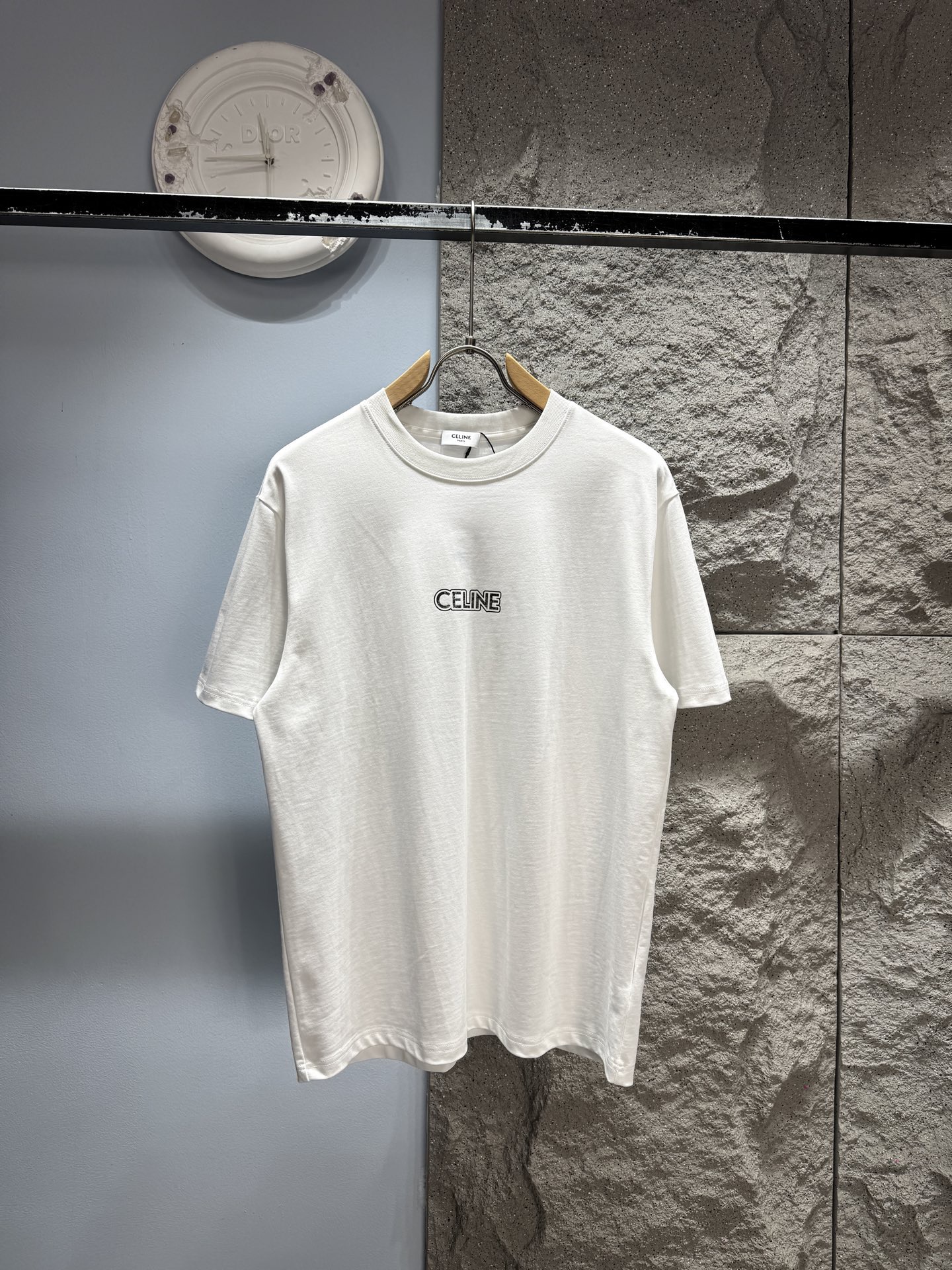 【CELINE公式旗艦店】（セリーヌ）半袖Tシャツ、ご好評に付き再入荷！