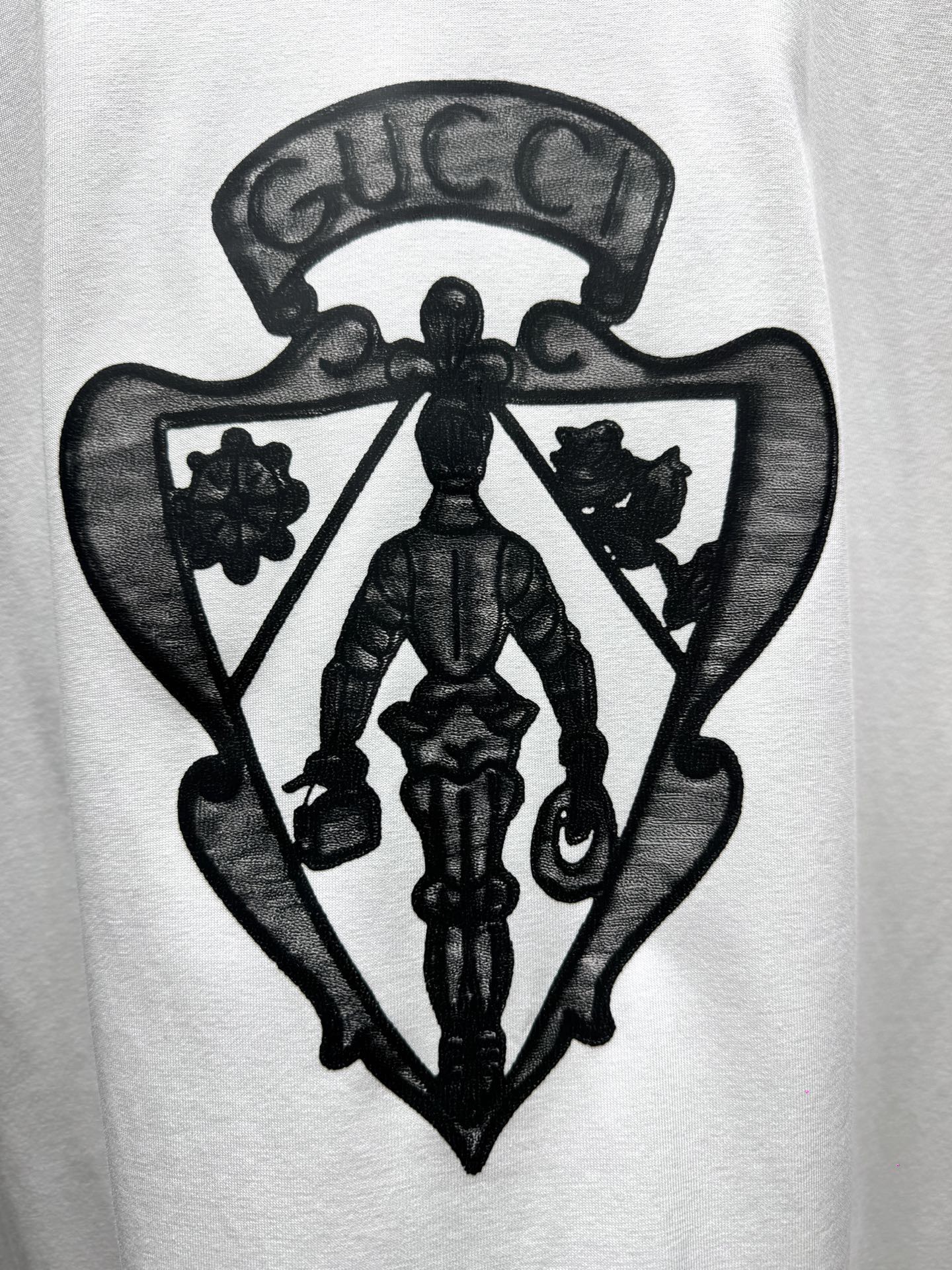 【GUCCI公式旗艦店】（グッチ）半袖Tシャツ、ご好評に付き再入荷！