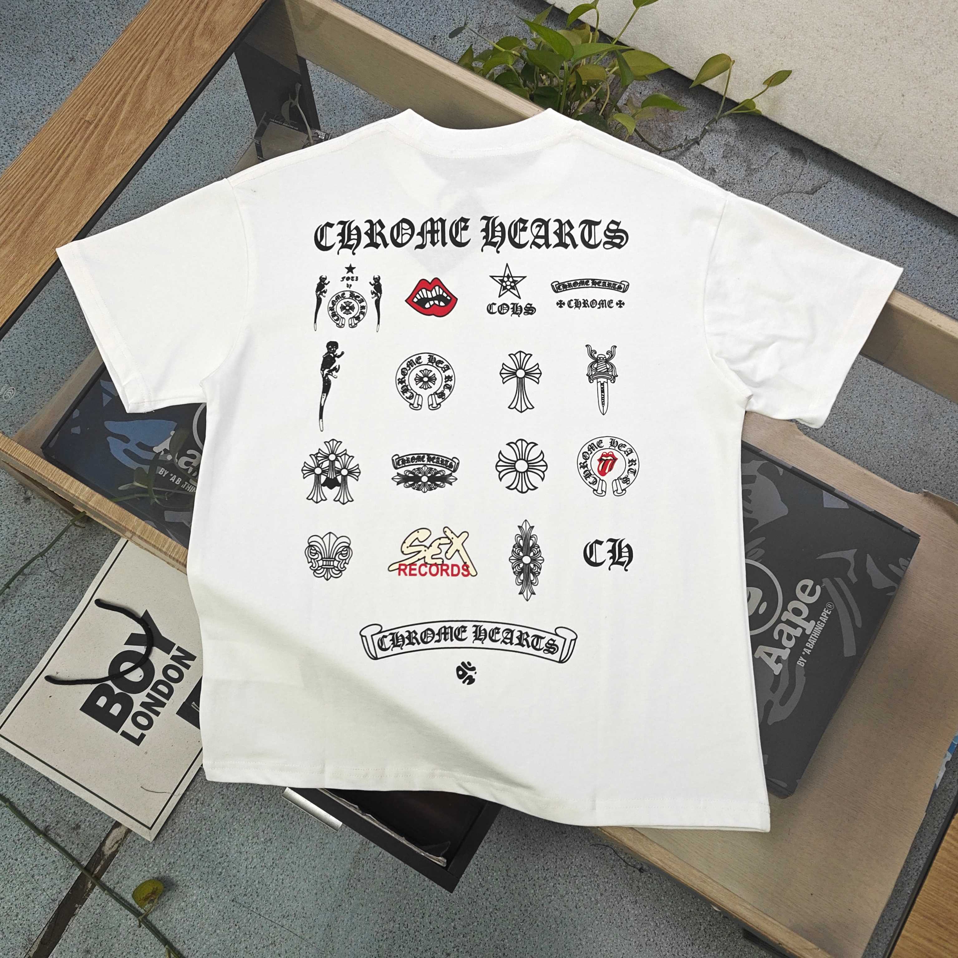 【 CHROME HEARTS 公式旗艦店】クロムハーツ Tシャツ ご好評に付き再入荷！