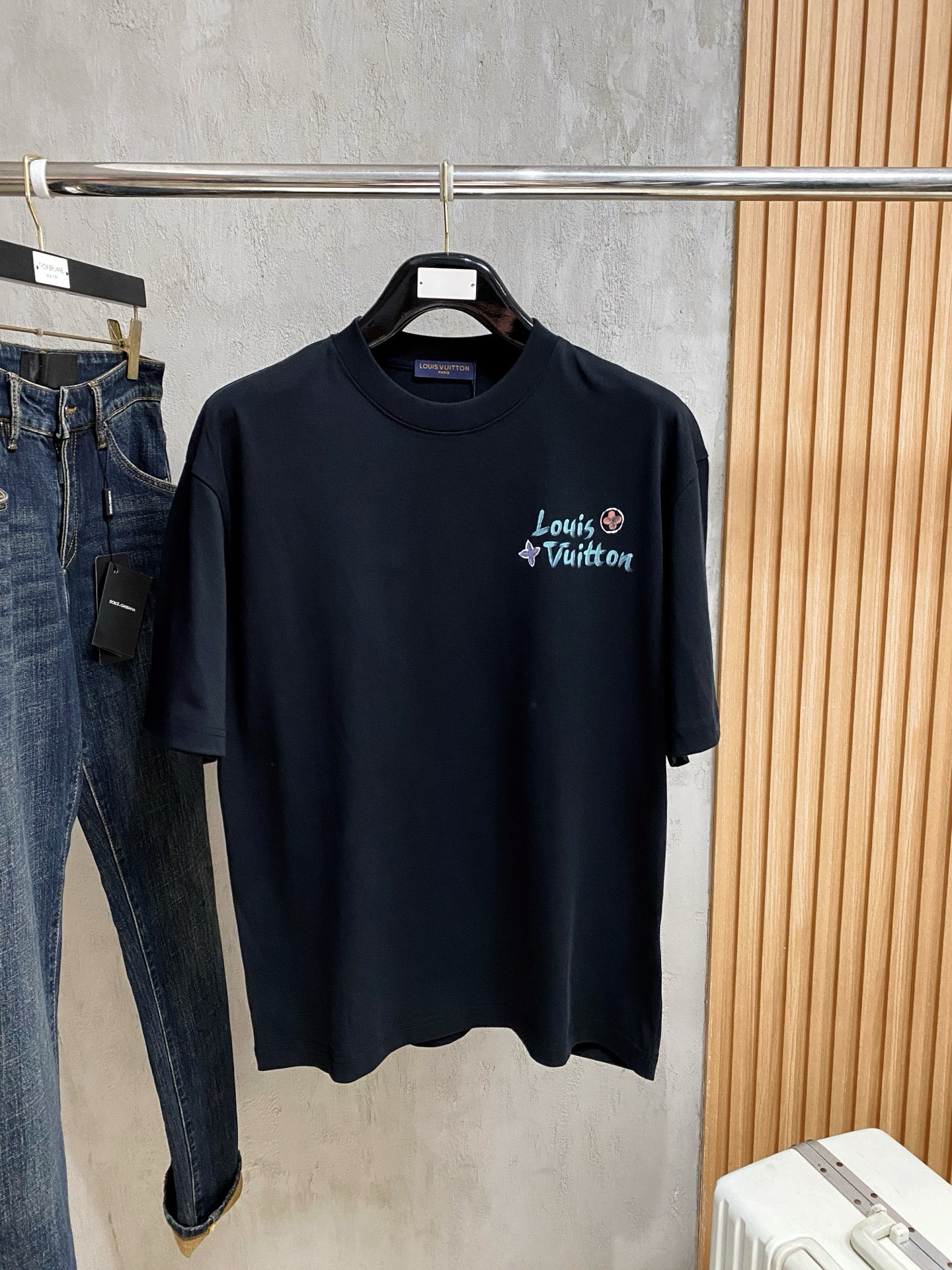 【 Louis Vuitton 公式旗艦店】ルイ・ヴィトン Tシャツ ご好評に付き再入荷！