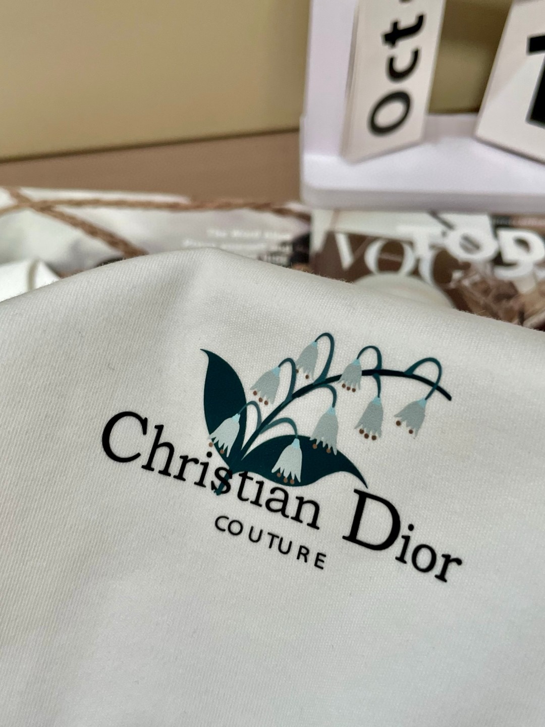 【 DIOR 公式旗艦店】ディオール Tシャツ ご好評に付き再入荷！