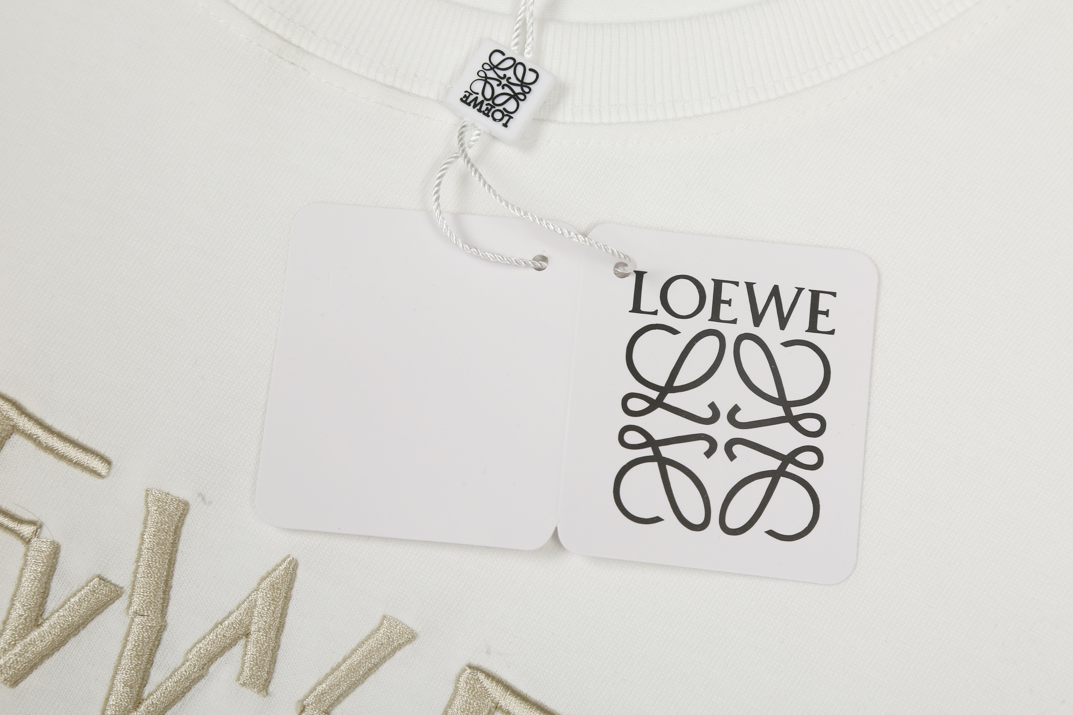 【LOEWE 公式旗艦店】（ロエベ）半袖Tシャツ、ご好評に付き再入荷！