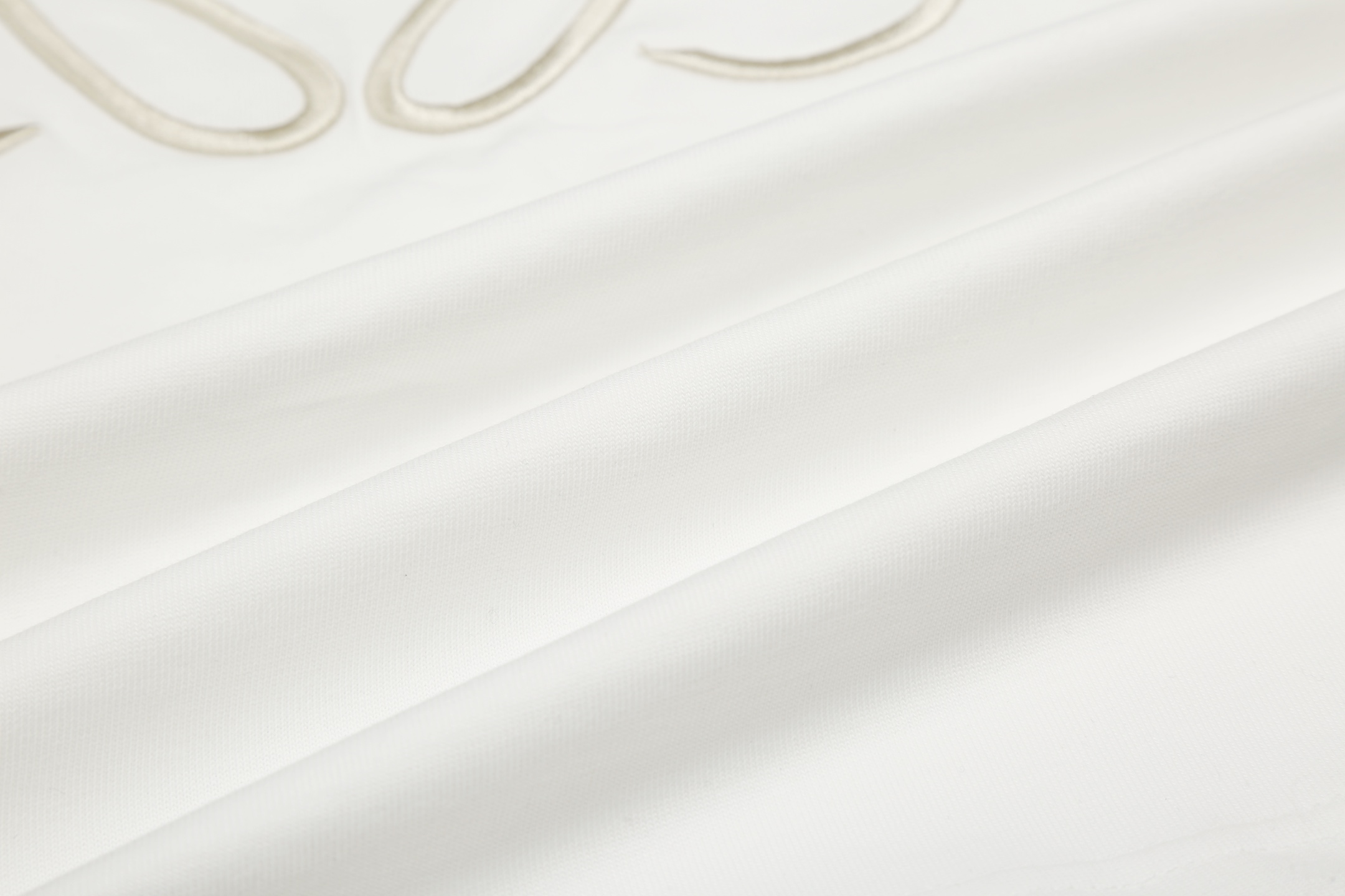 【LOEWE 公式旗艦店】（ロエベ）半袖Tシャツ、ご好評に付き再入荷！