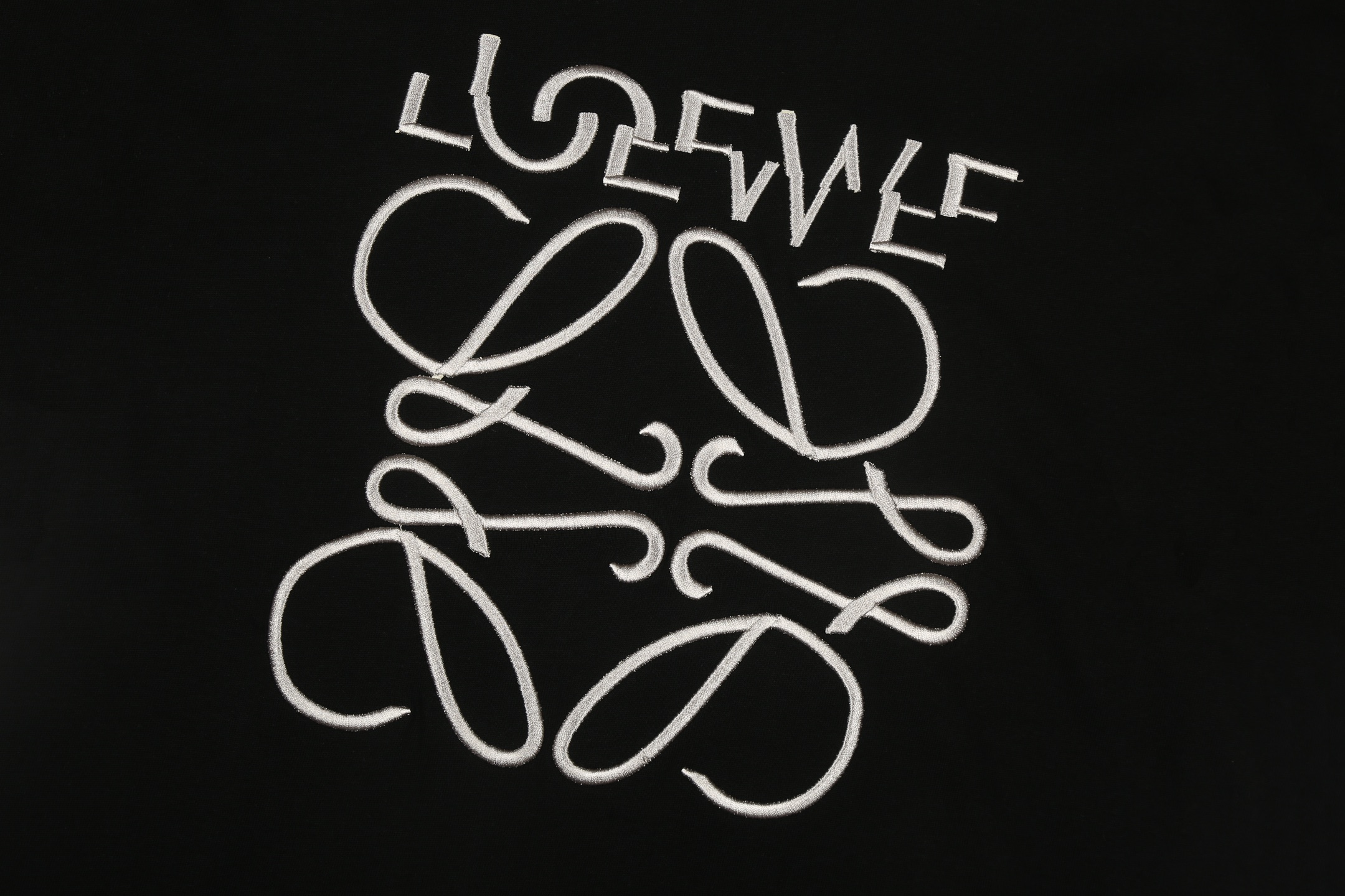【LOEWE 公式旗艦店】（ロエベ）半袖Tシャツ、ご好評に付き再入荷！