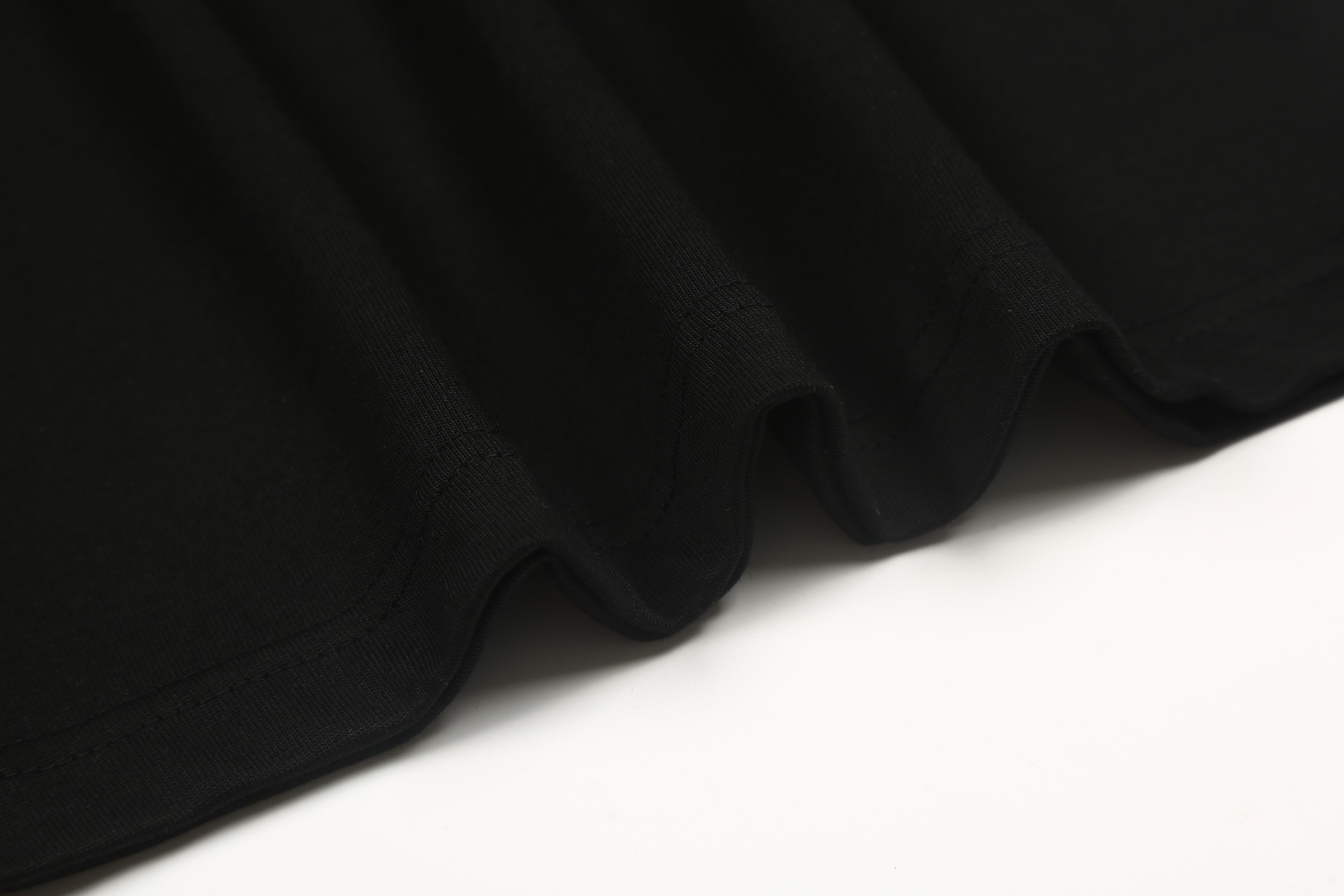 【LOEWE 公式旗艦店】（ロエベ）半袖Tシャツ、ご好評に付き再入荷！