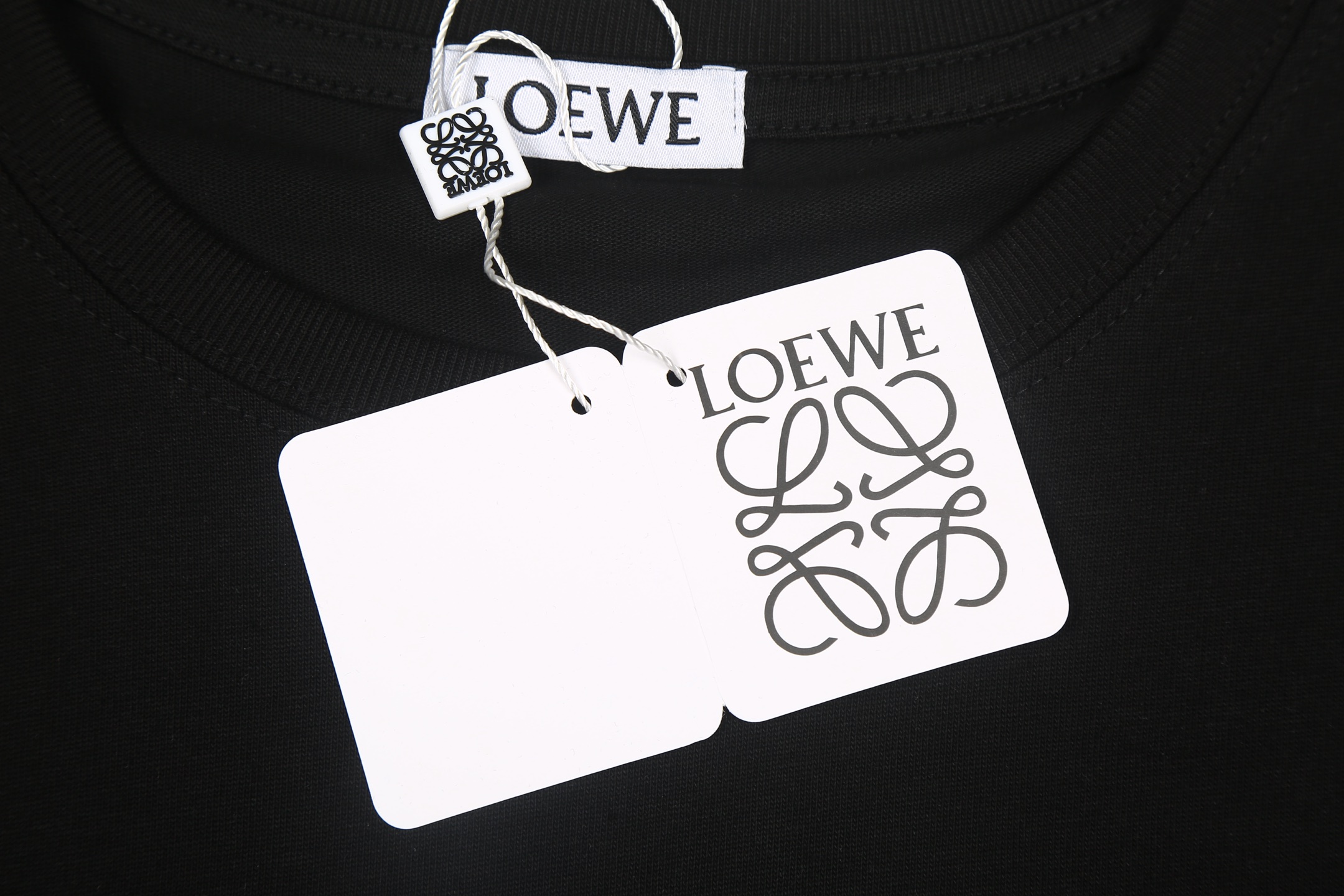 【LOEWE 公式旗艦店】（ロエベ）半袖Tシャツ、ご好評に付き再入荷！