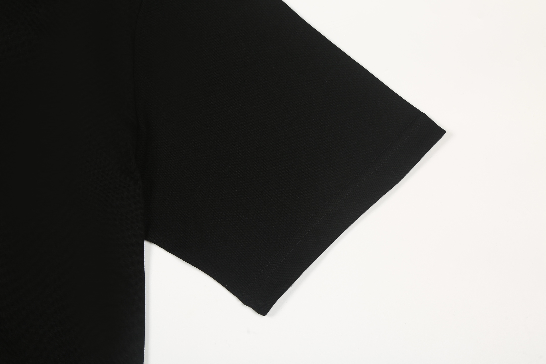 【LOEWE 公式旗艦店】（ロエベ）半袖Tシャツ、ご好評に付き再入荷！