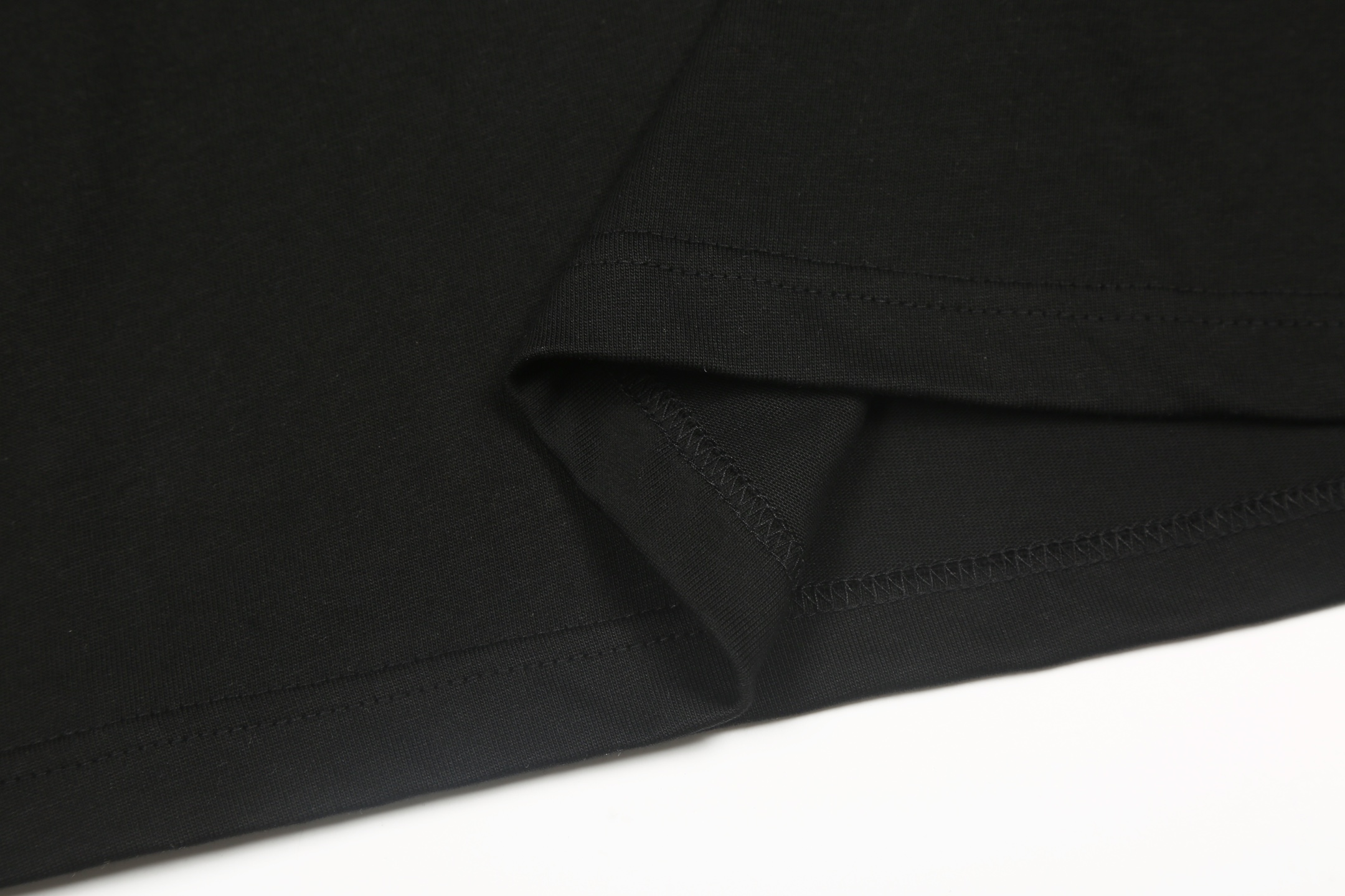 【LOEWE 公式旗艦店】（ロエベ）半袖Tシャツ、ご好評に付き再入荷！