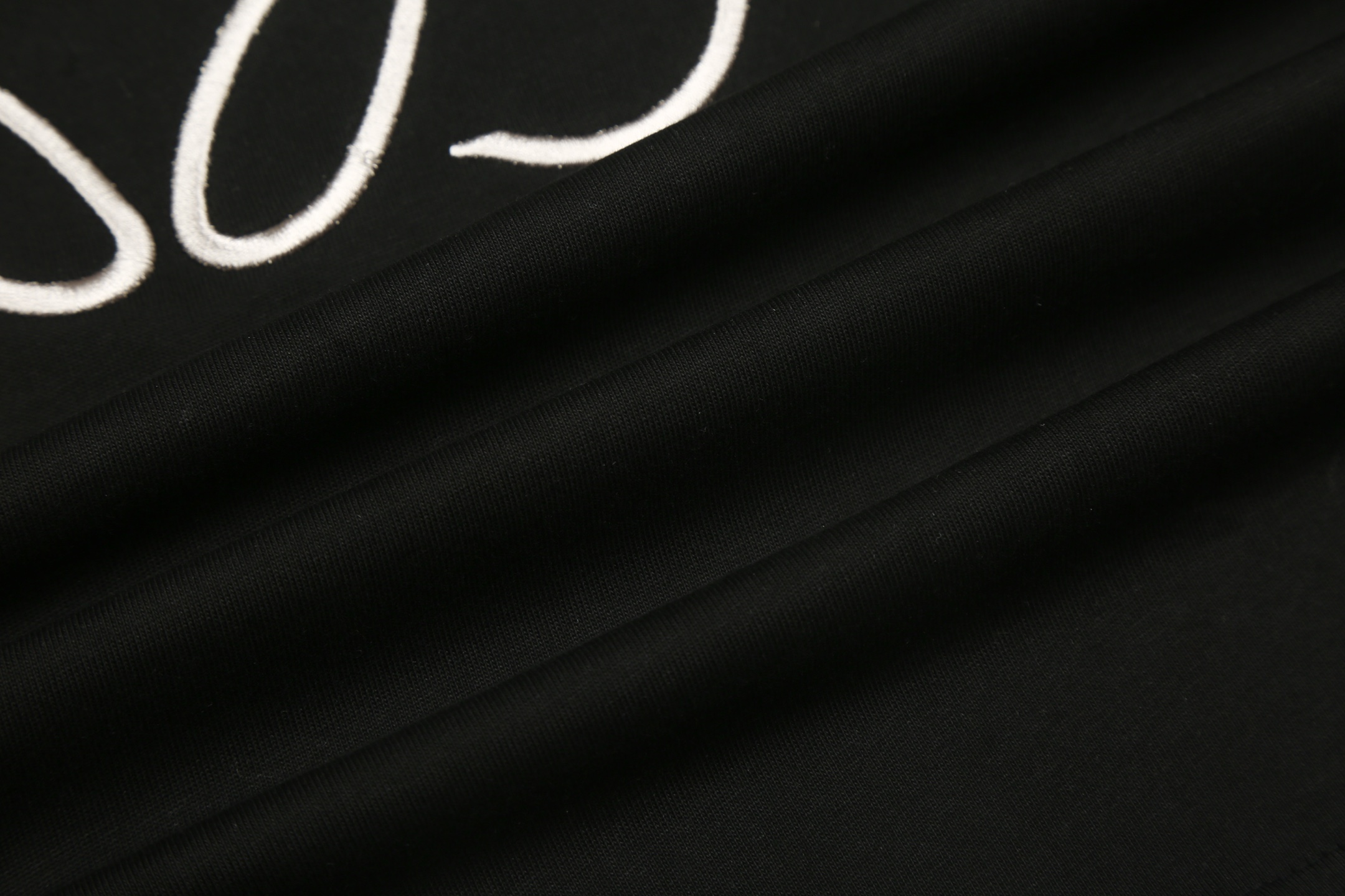 【LOEWE 公式旗艦店】（ロエベ）半袖Tシャツ、ご好評に付き再入荷！