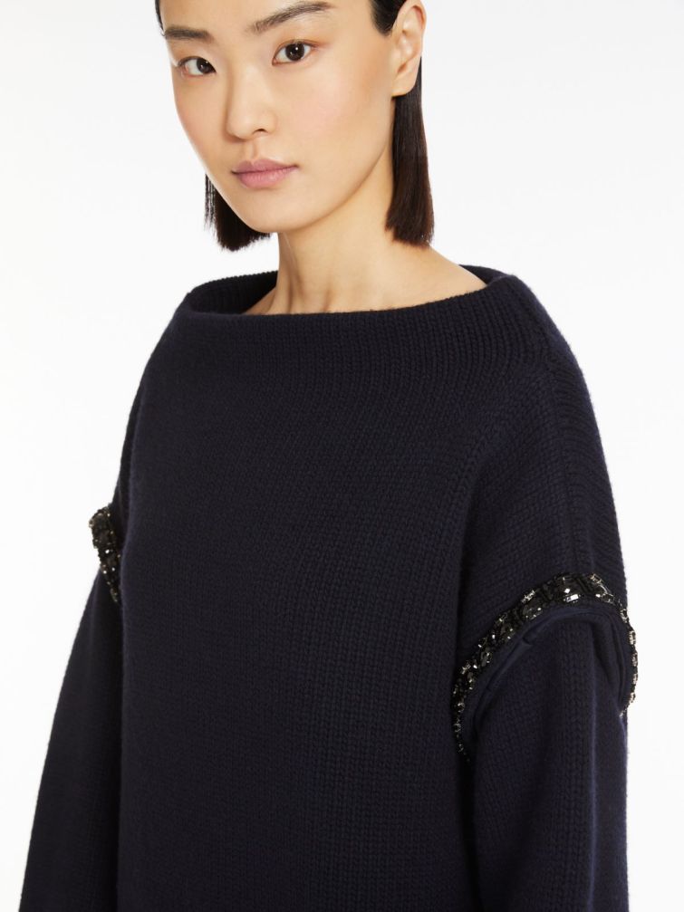 Oversized wool Jumper