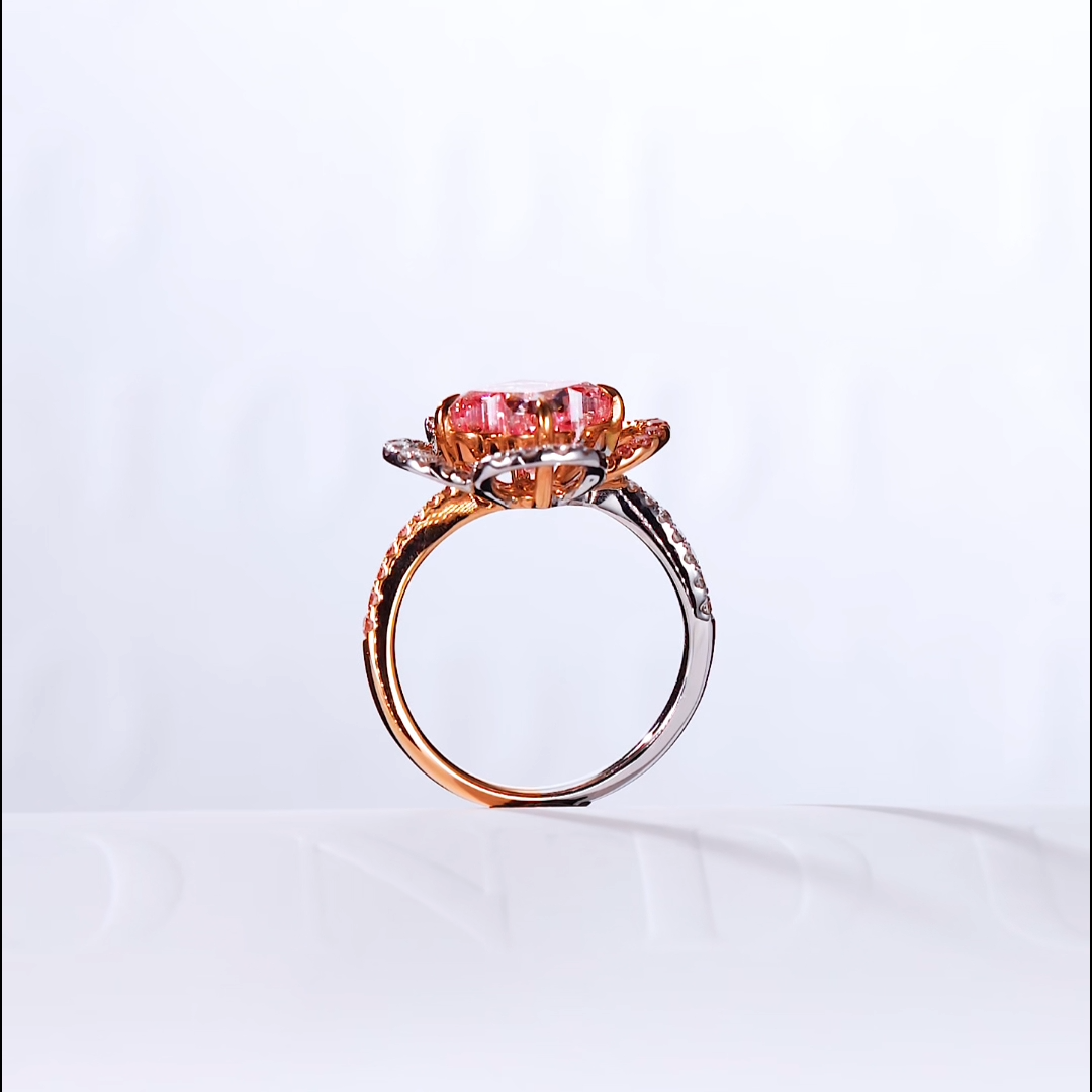 Luneria Rosa — Fancy Pink Heart Lab Diamond Clover Bloom Ring