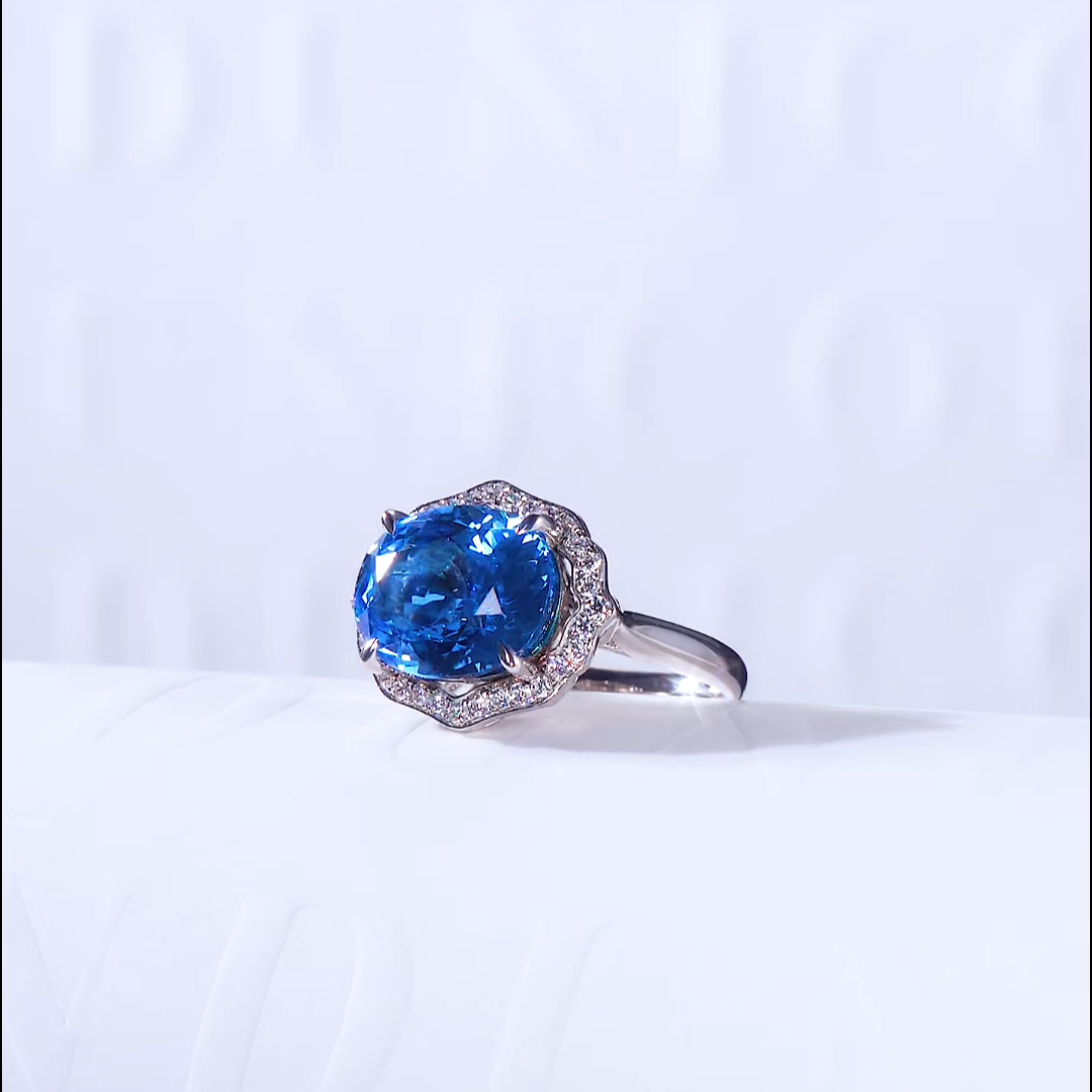 Luneria Rosa — Royal Blue Oval Sapphire Scalloped Diamond Halo Ring
