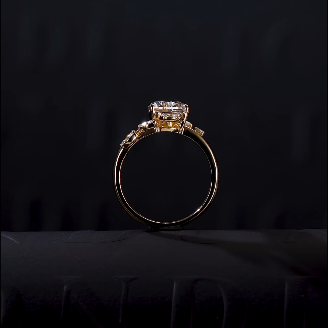 Luneria Rosa — Pear-Cut Lab Diamond Marquise Spray Ring in 18K Yellow Gold