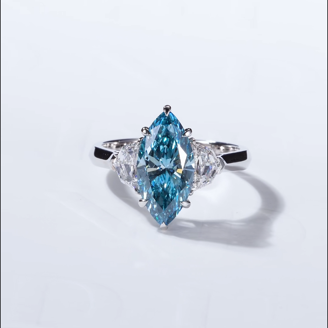  Luneria Rosa — Fancy Blue Marquise Lab Diamond & Half-Moon Three-Stone Ring