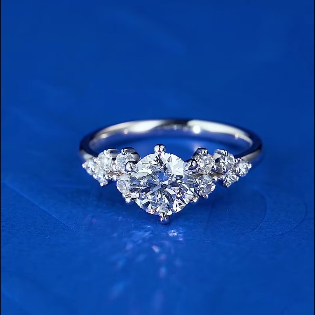 Luneria Couronne — Round Diamond Six-Prong Engagement Ring