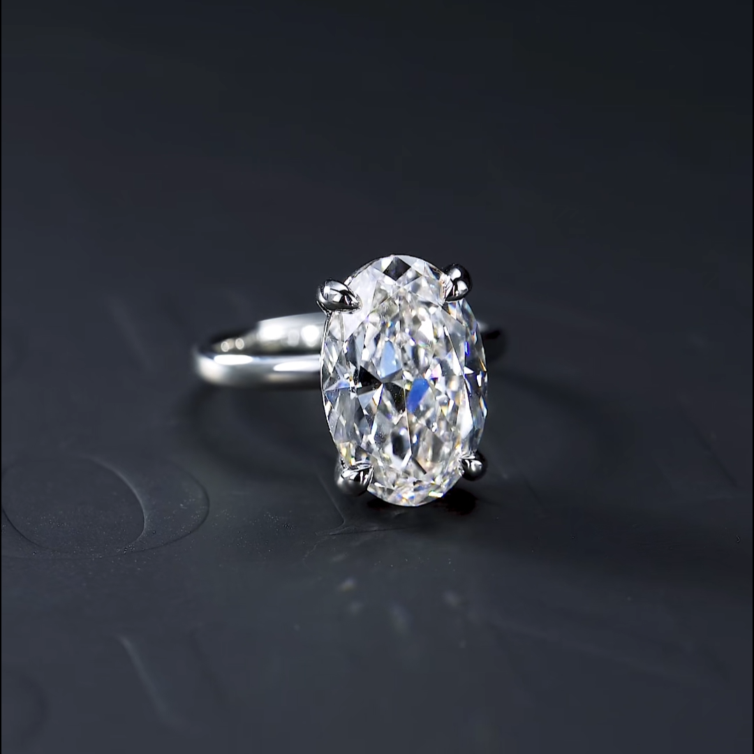 Luneria Rosa — Oval Lab Diamond Pure Solitaire Ring