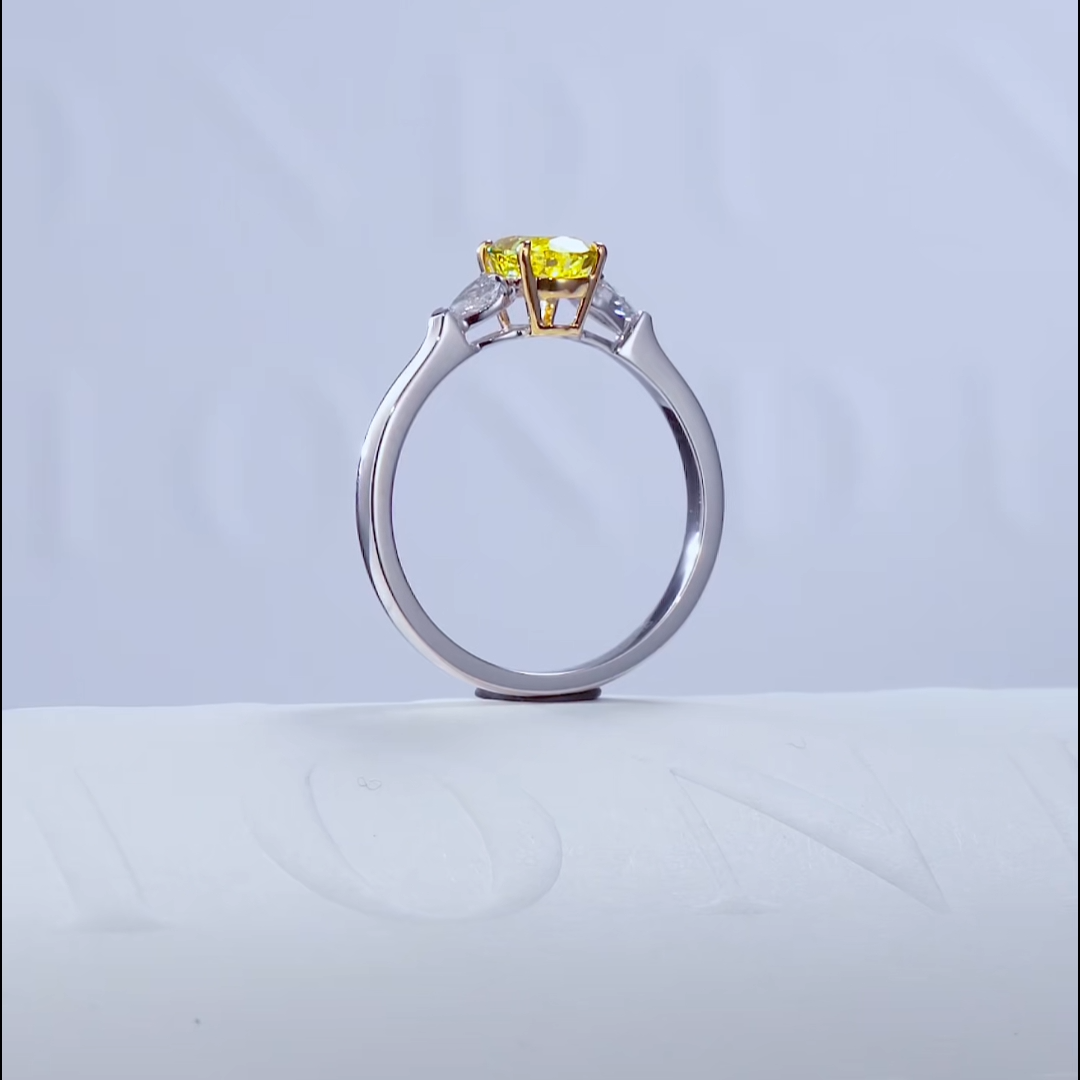 Luneria Sol — Fancy Yellow Oval Lab Diamond Double Halo Split-Shank Ring
