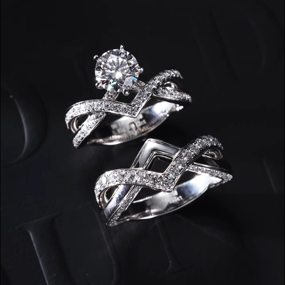 Luneria Infinita — Round Lab Diamond Twisted Infinity Pavé Engagement & Wedding Band Set