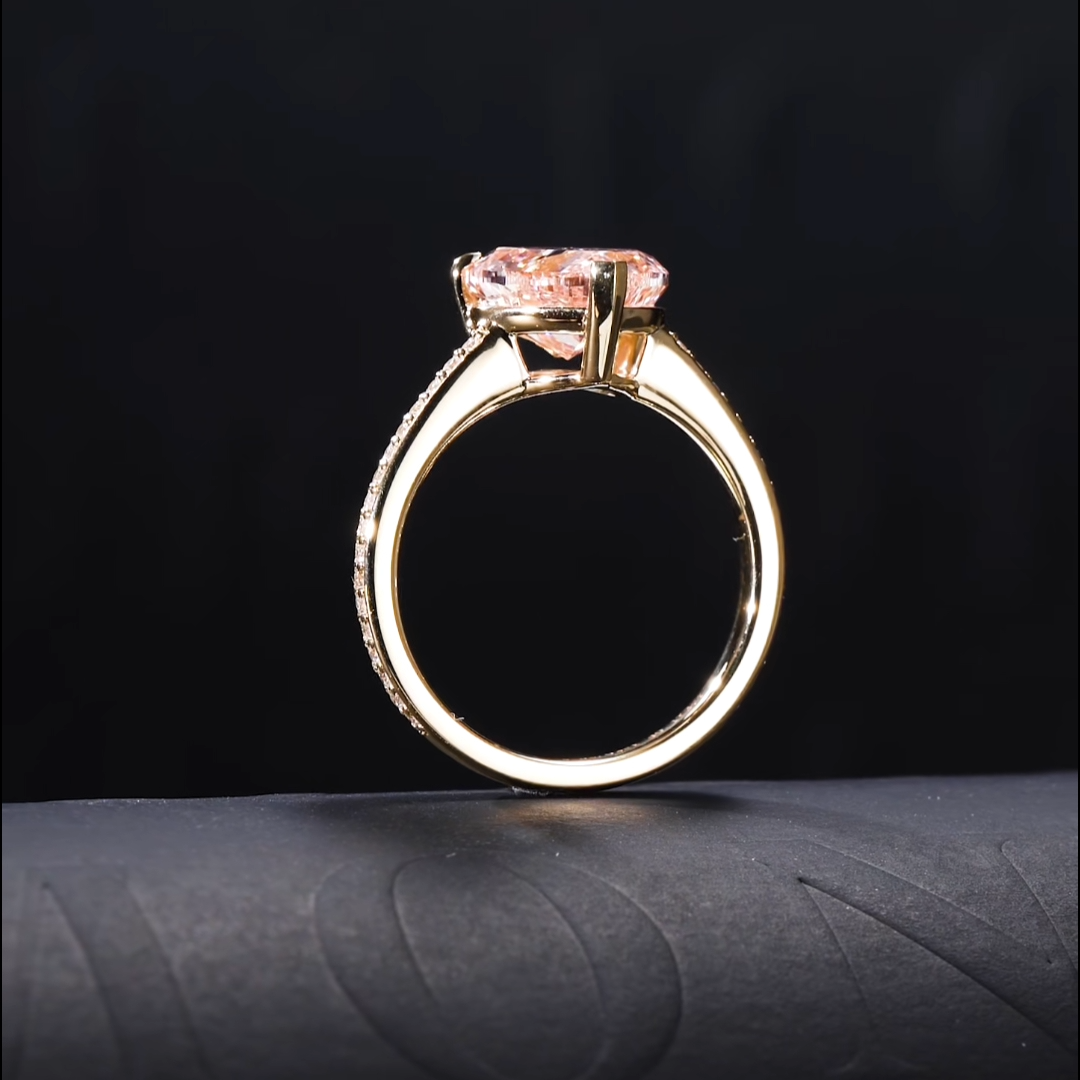 Luneria Cœur — Fancy Pink Heart Lab Diamond Yellow Gold Pavé Ring